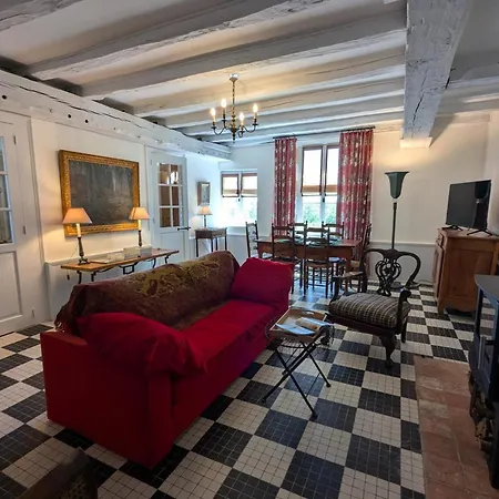 Maison Authentique Avec Piscine Et Jardin Prive A - Fr-1-653-278