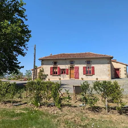 Maison Authentique Avec Piscine Et Jardin Prive A - Fr-1-653-278 Country house Abzac (Charente)