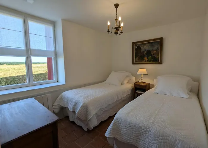 Hébergement de vacances Authentique Avec Piscine&jardin En Charente - Fr-1-653-278 *