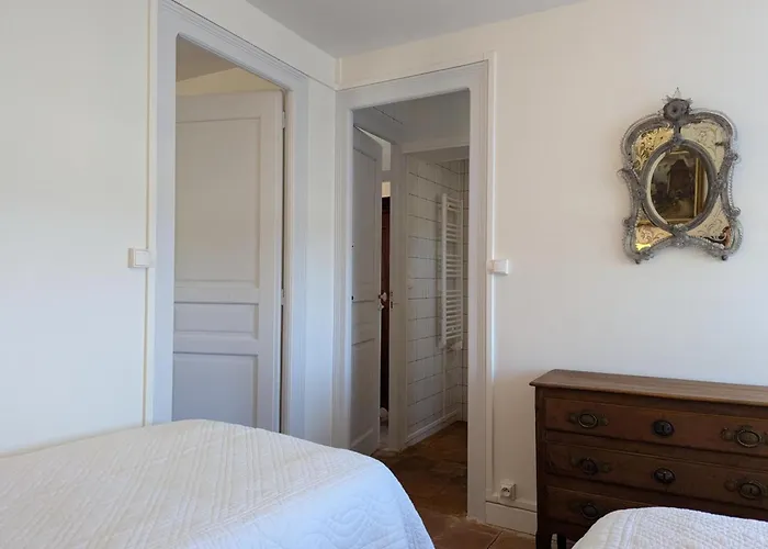 Authentique Avec Piscine&jardin En Charente - Fr-1-653-278 * Abzac (Charente)