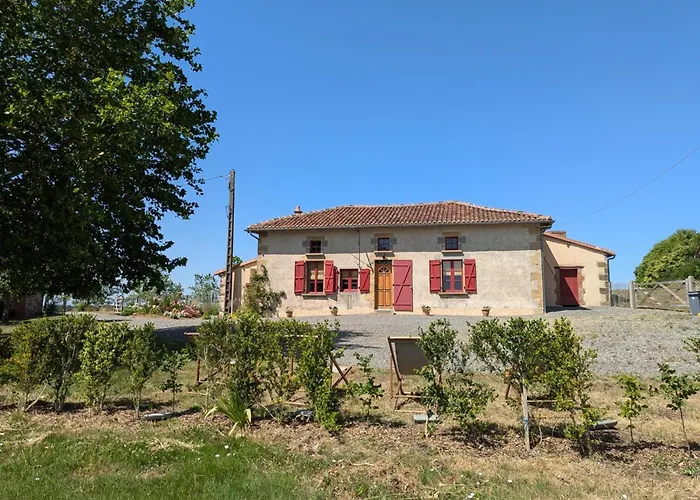 Authentique Avec Piscine&jardin En Charente - Fr-1-653-278 Hébergement de vacances Abzac (Charente)